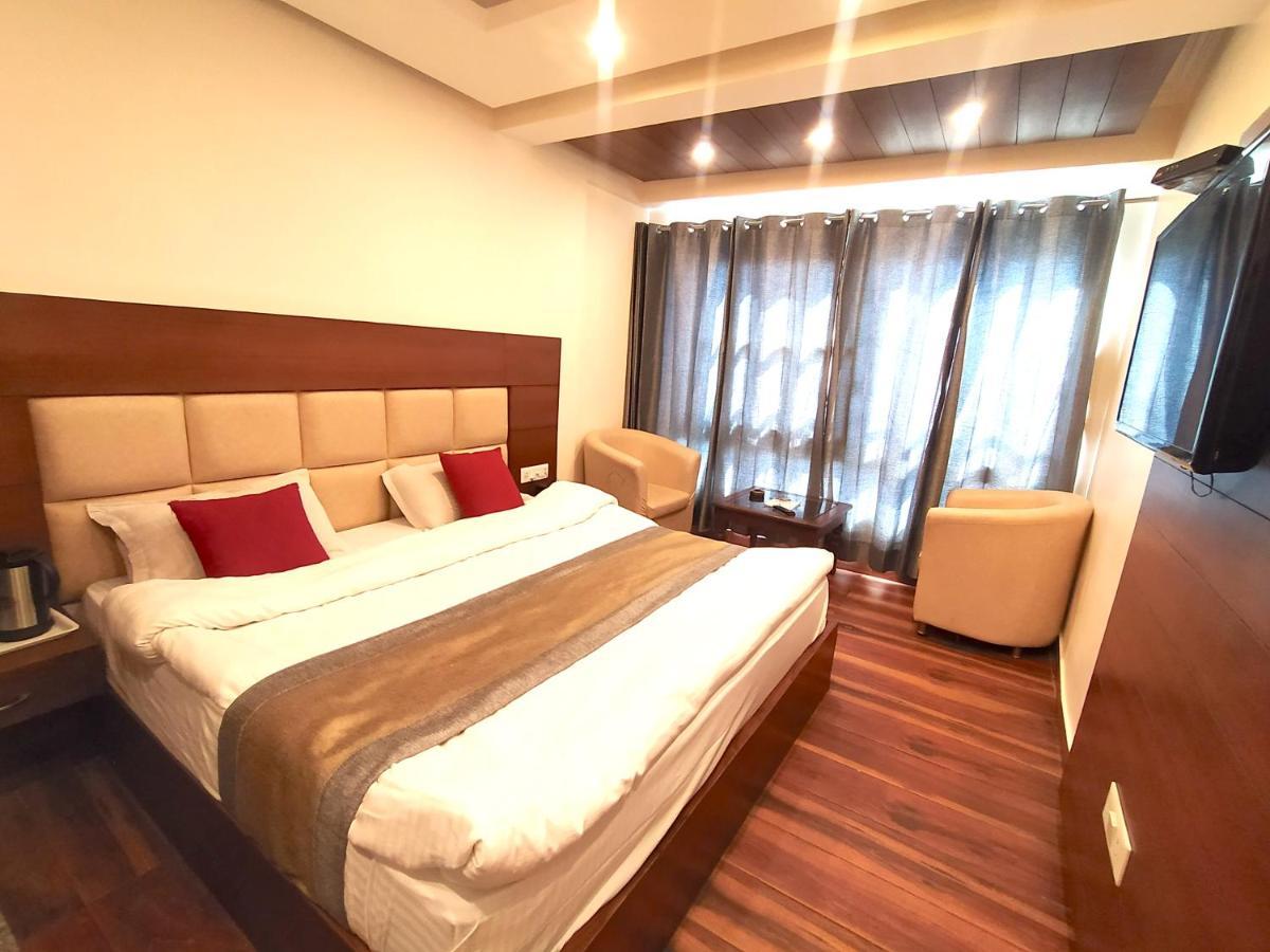 Hotel Samrat, Mussoorie Exteriér fotografie