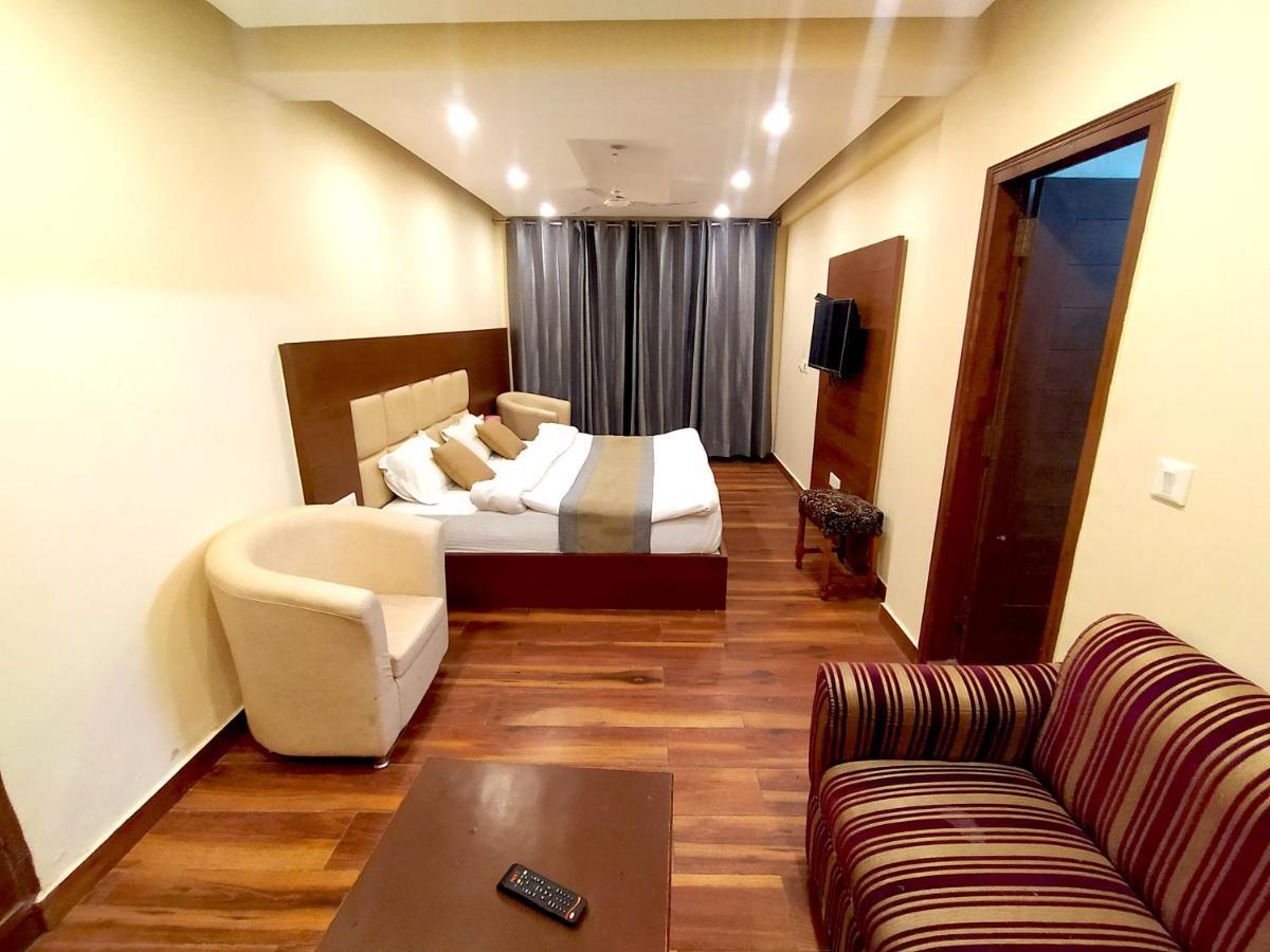 Hotel Samrat, Mussoorie Exteriér fotografie