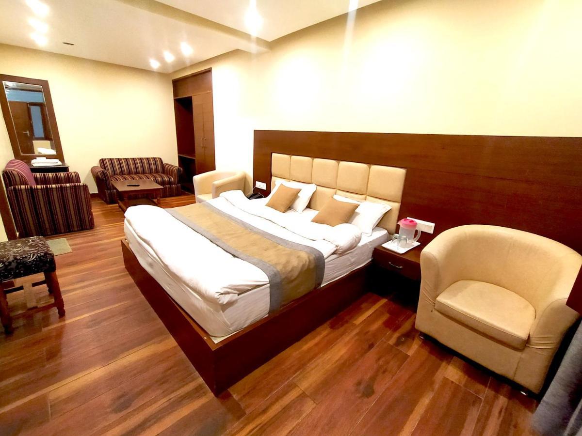 Hotel Samrat, Mussoorie Exteriér fotografie